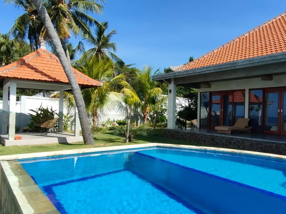 Coco Blu Villa Singaraja エクステリア 写真